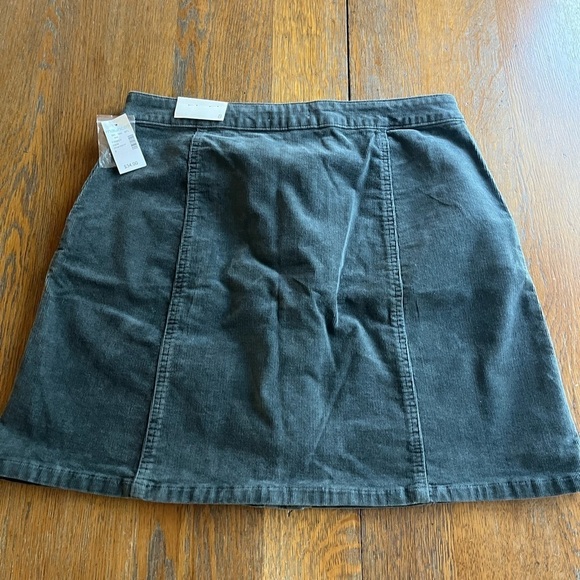 Maurices Corduroy A-line Skirt Button Front Pockets Size 8 Charcoal Gray - Picture 8 of 12